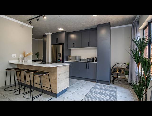 3 BEDROOM APARTMENT FOR SALE IN SINOVILLE
